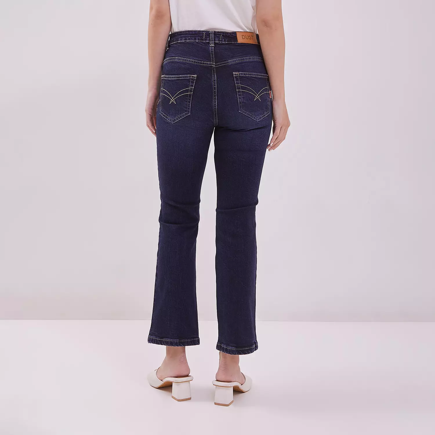 DUST Celana Kick Out Crop Jeans Amerta Navy Comfease (D.31309)