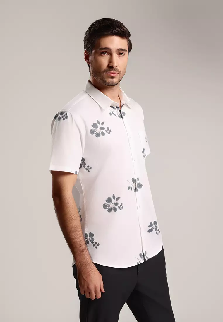 MOC - Kemeja Motif Lengan Pendek Pria Owen - White