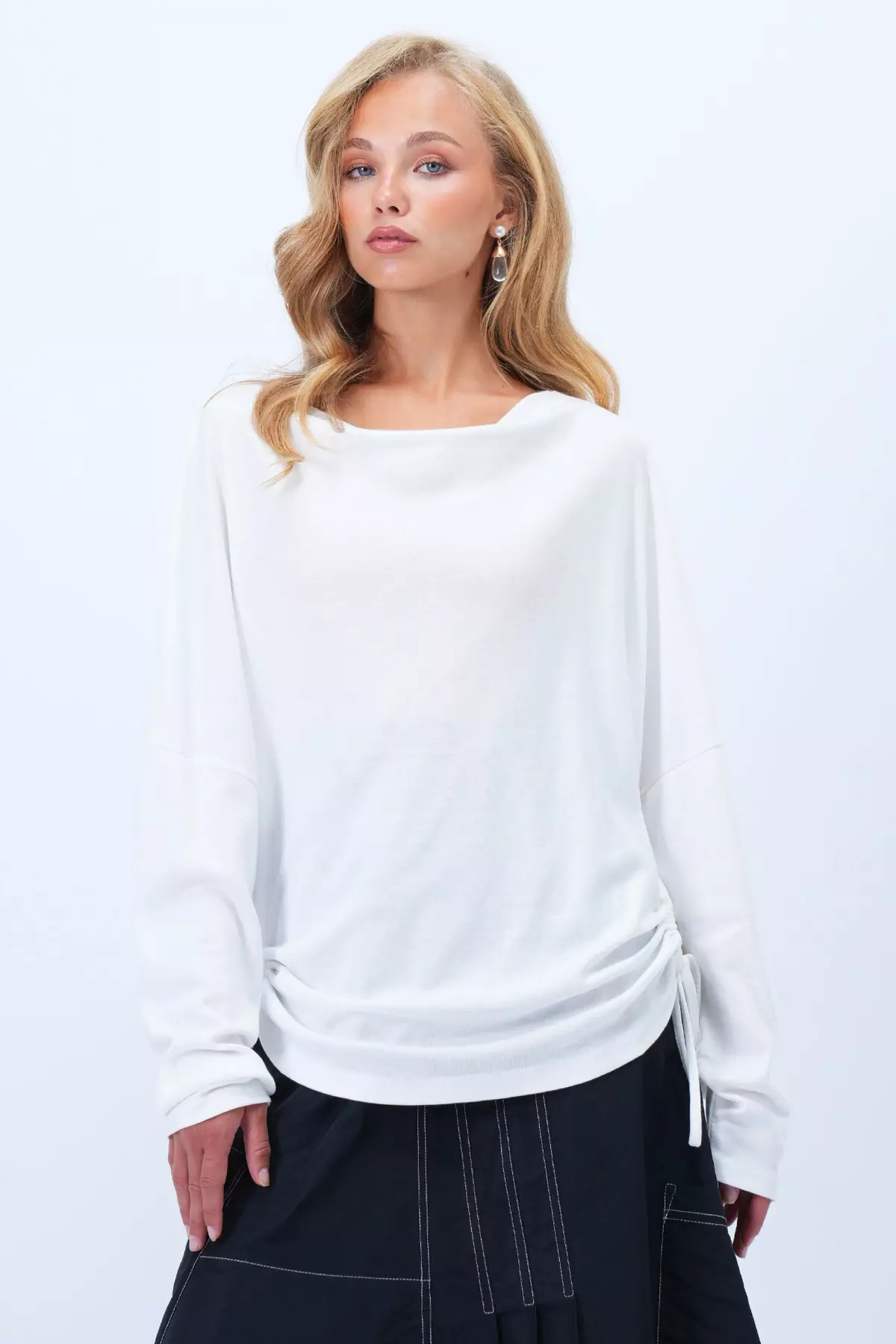 Women's White Cowl Neck Batwing Sides Wide Cut Blouse Alc-X14399