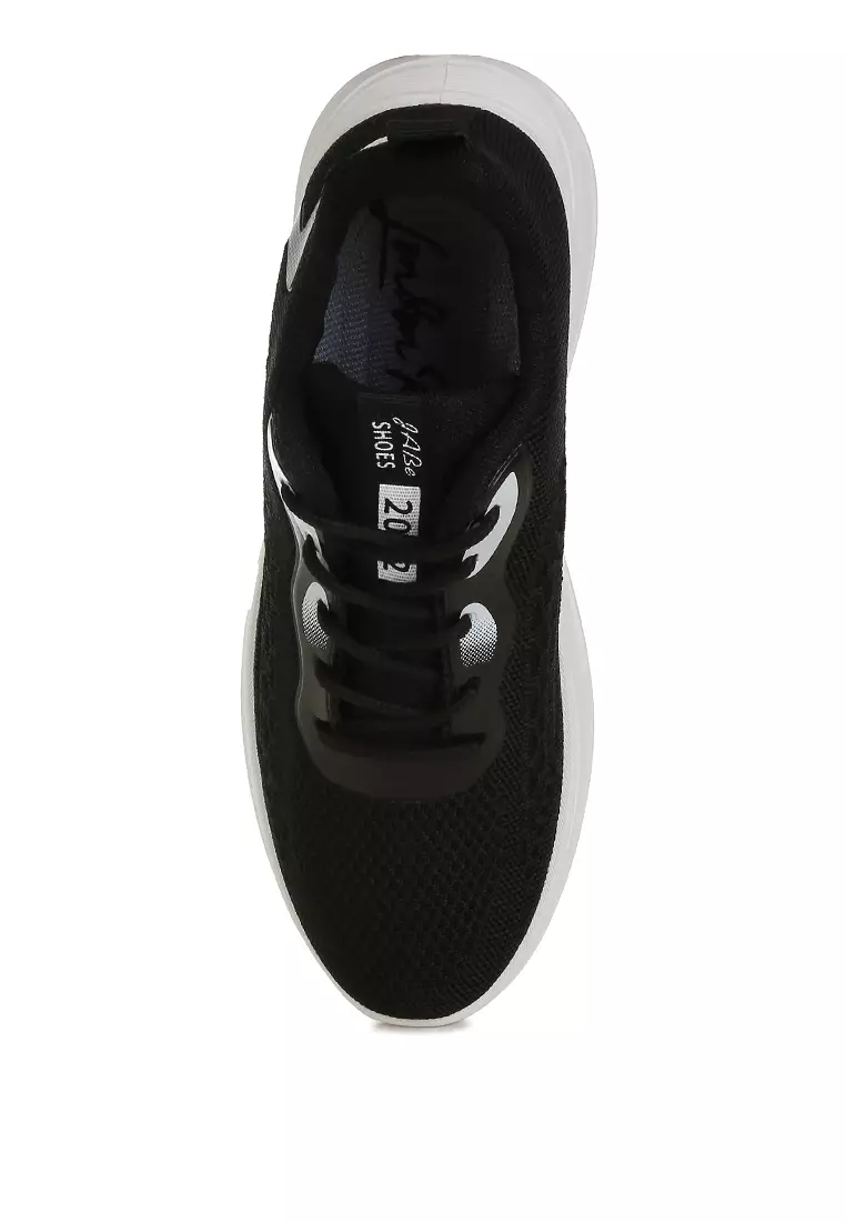 Sepatu Kets Bertali Detail Kontras Warna Hitam