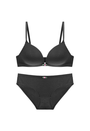 W.Excellence black Premium Black Lace Lingerie Set (Bra and Underwear) 38E3FUSF35C9BBGS_1
