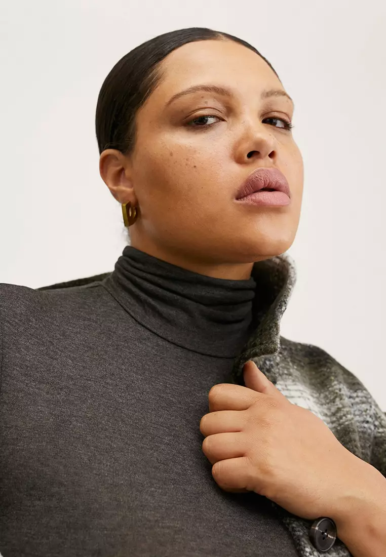 Turtleneck Long-Sleeved T-Shirt