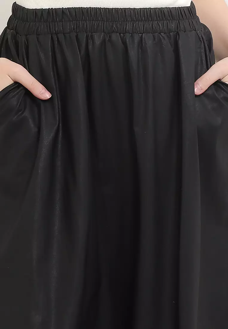 Side Pocket Detail Faux Leather Skirt