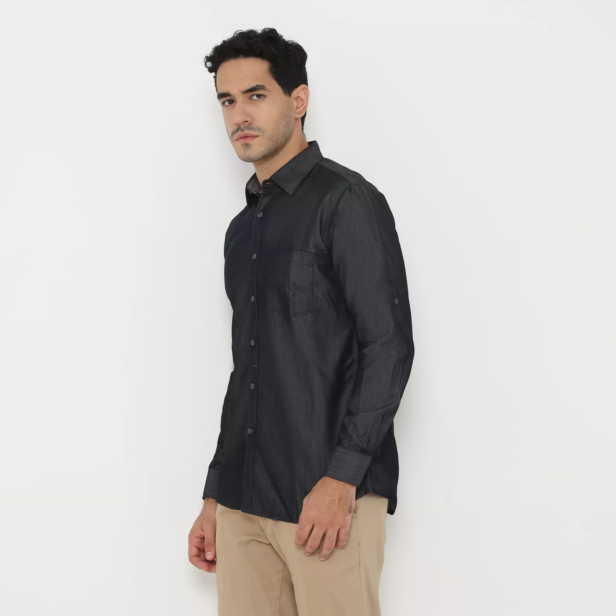 Platini Kemeja Pria Polos Lengan Panjang Soft Twill Black 76007