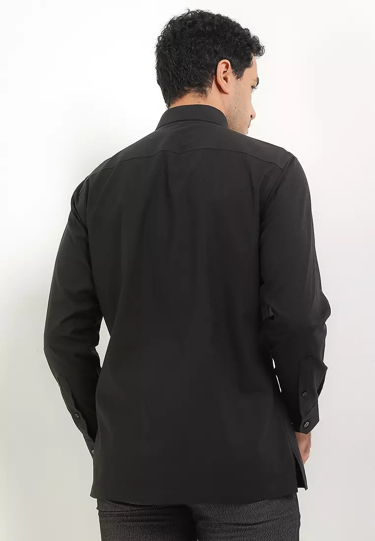 Kemeja Lengan Panjang Body Fit Pierre Cardin Solid Eclipse - Black Formal Look