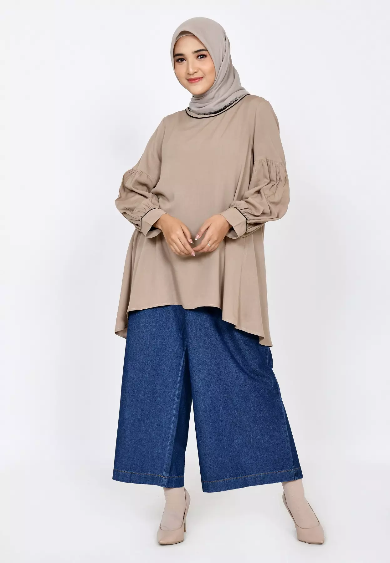 Tabiatda külotsiz fotosuratlar