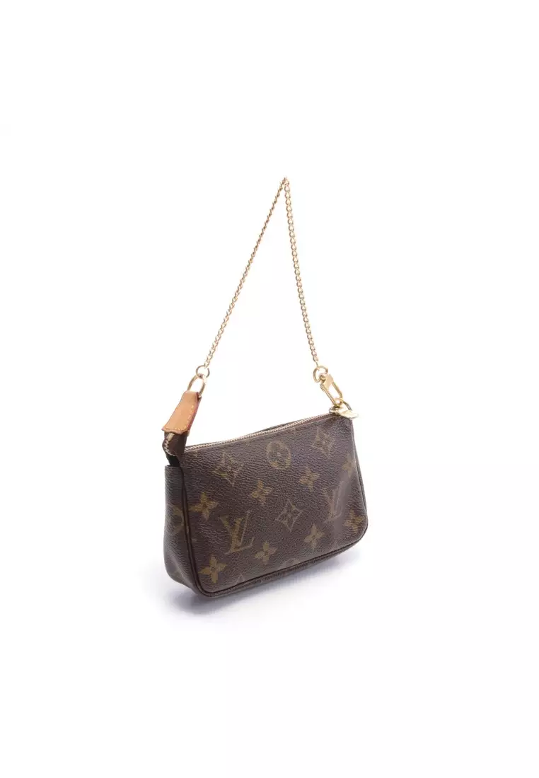 Updated LV Pochette Accessoires with a chain  Louis Vuitton new model 2023  worth it? 