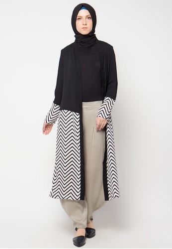 Monica Outer