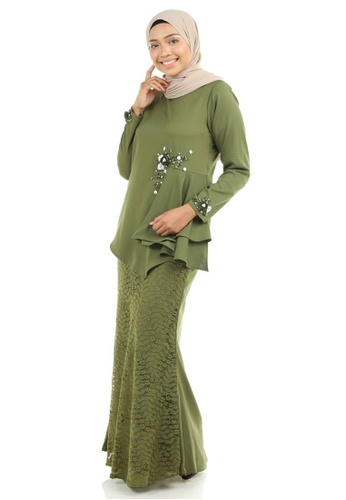 Buy Dinara Kurung with Drapes from Ashura in Green only 199.9