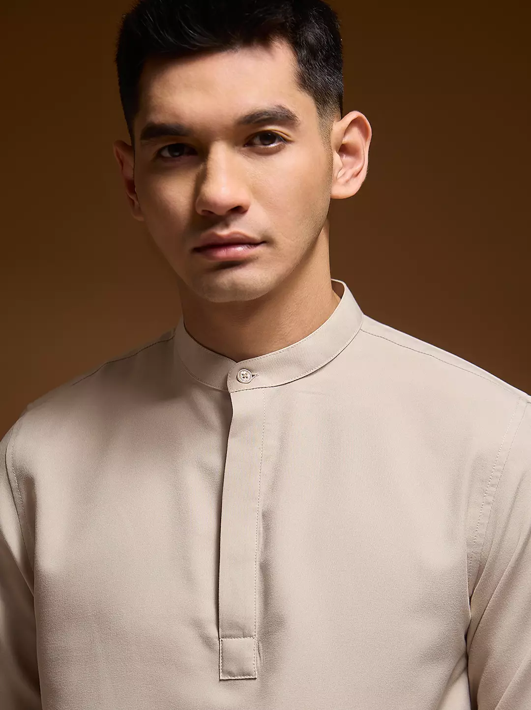 OXCON Kemeja koko Tangan Panjang Collarless Azfar Cream