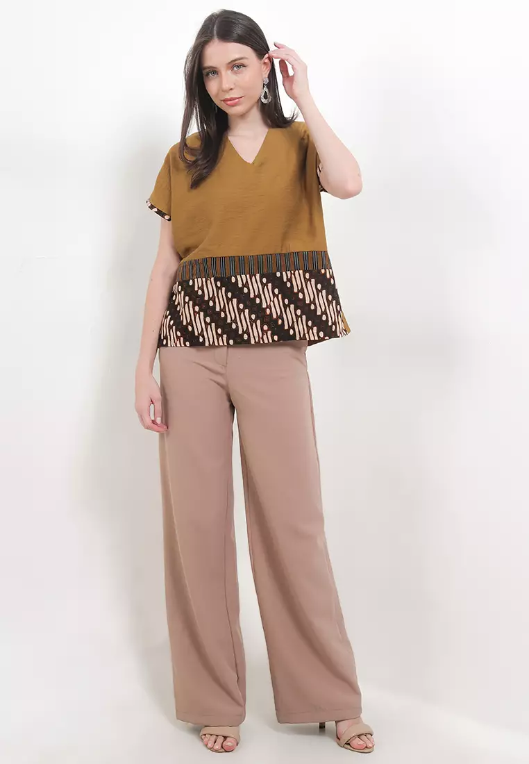 Fira Top Blouse Batik Cap Lengan Pendek