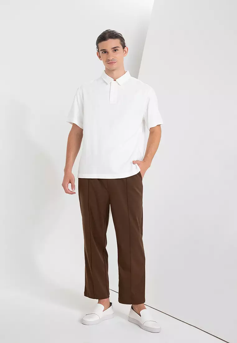 White short shop sleeve polo