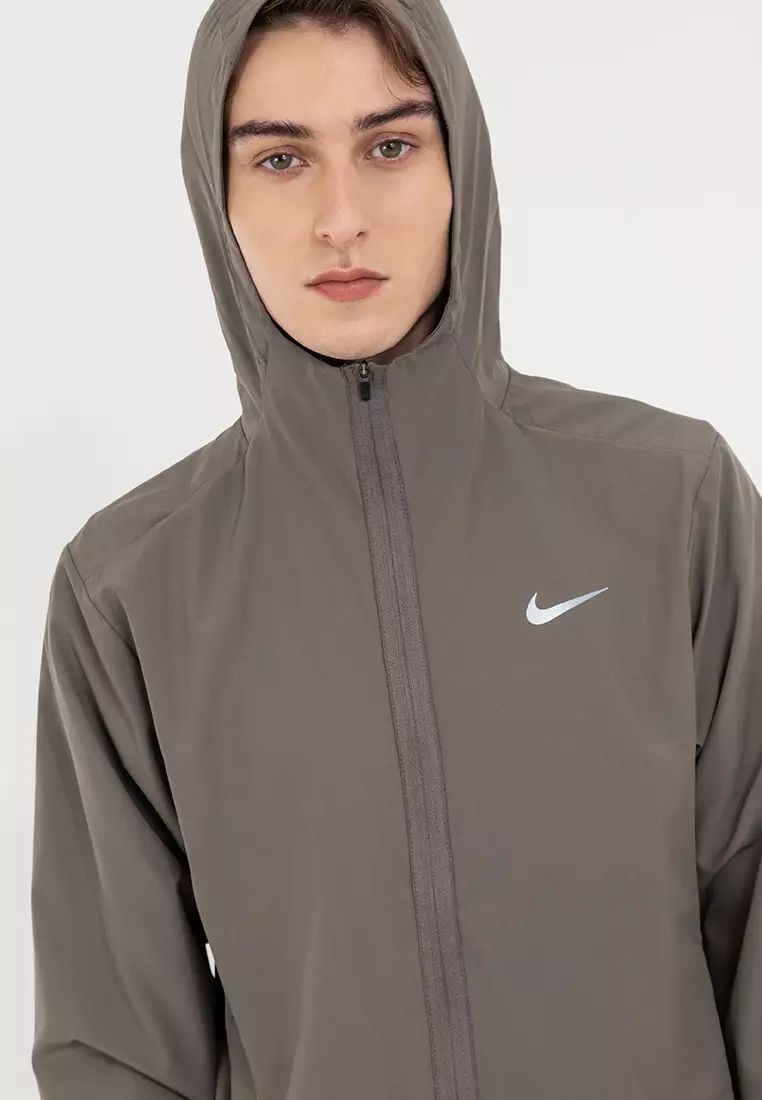 Form Dri-FIT Hooded Versatile Jacket