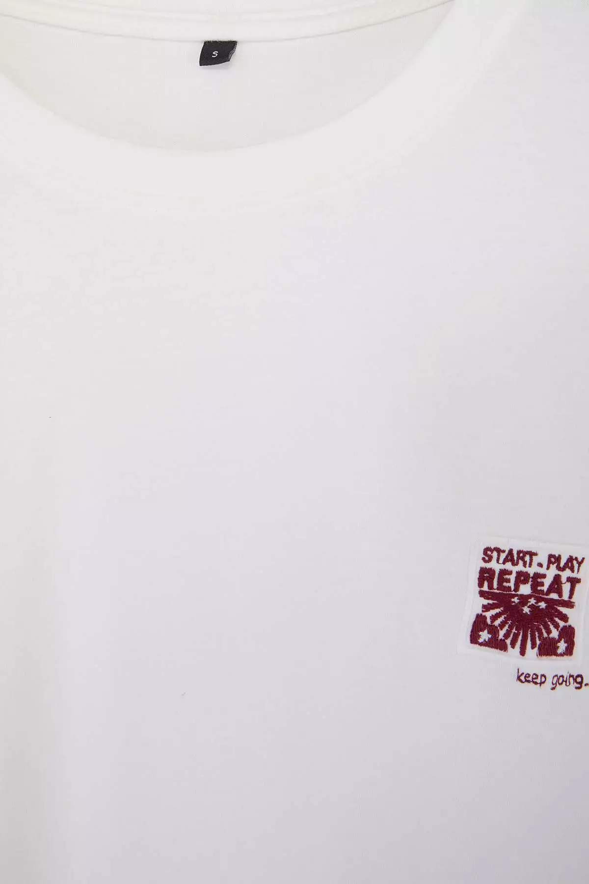 Ecru Oversized /Wide Cut Embroidered 100% Cotton T-Shirt Tmnss26Ts00024