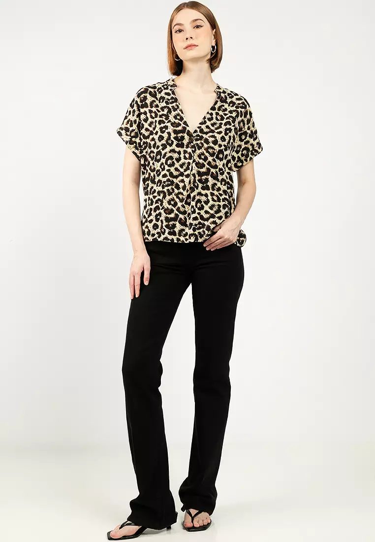 Short Sleeve V-Neck Top