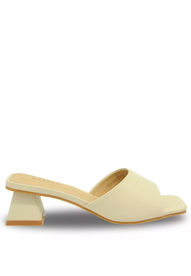 Discount on Noveni  shoes - SKU: Faux Leather Heels