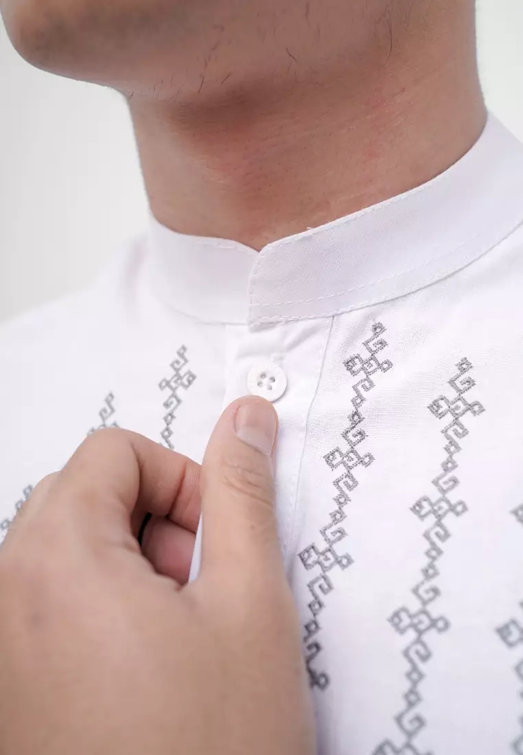 Ryusei Kemeja Kerah Koko Lengan Panjang Hikato White