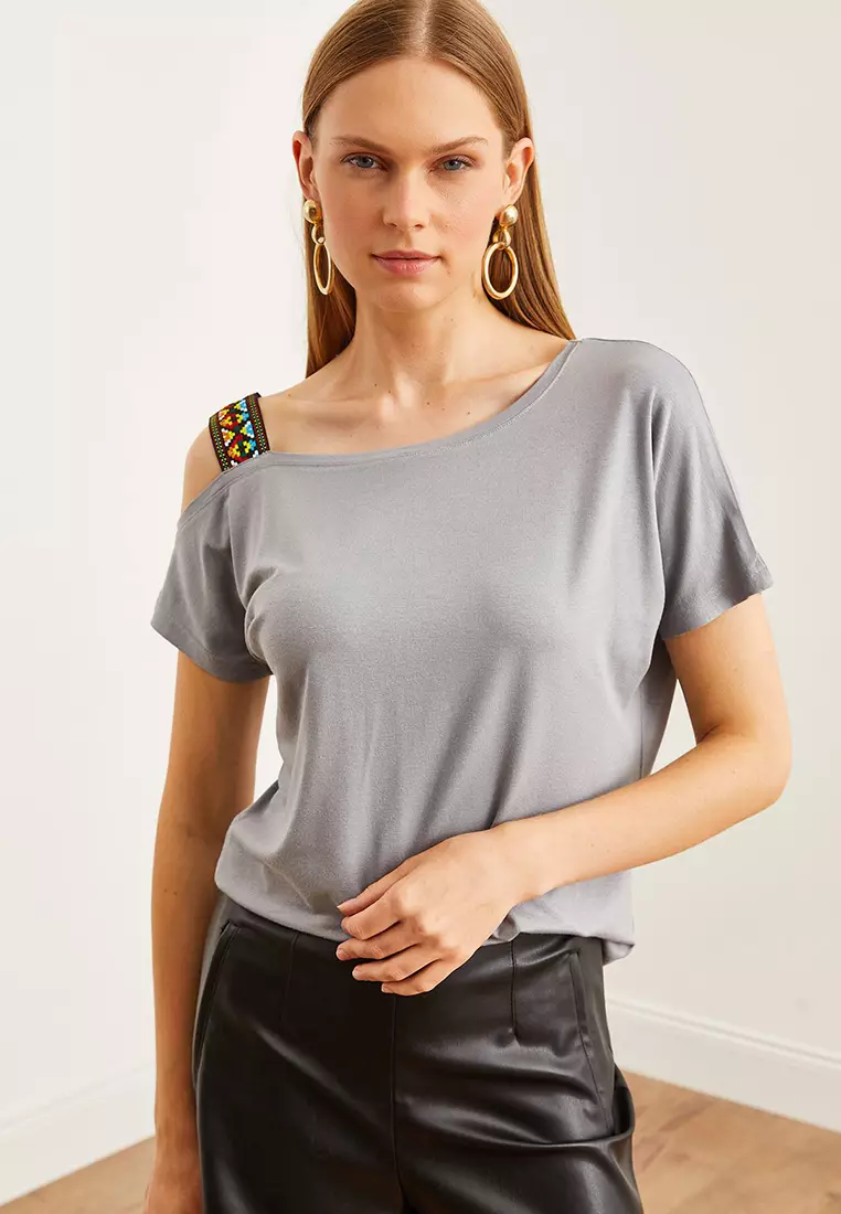 Women's One Shoulder Ethnic Garnished Blouse BLZ-19000194