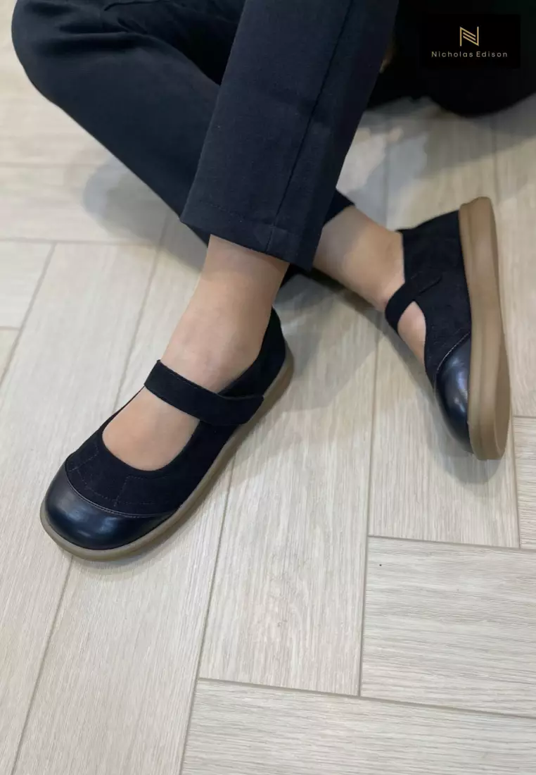 Flat Edlyn Black