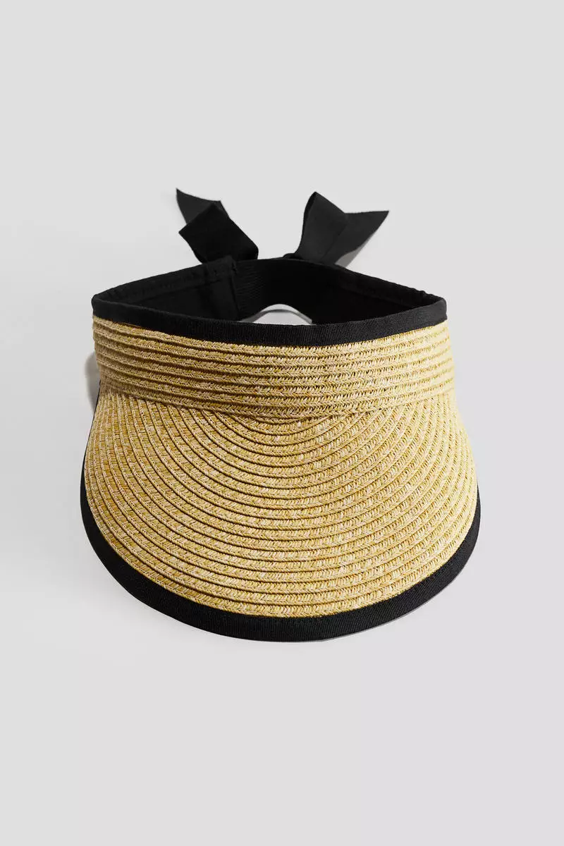 Straw sun visor