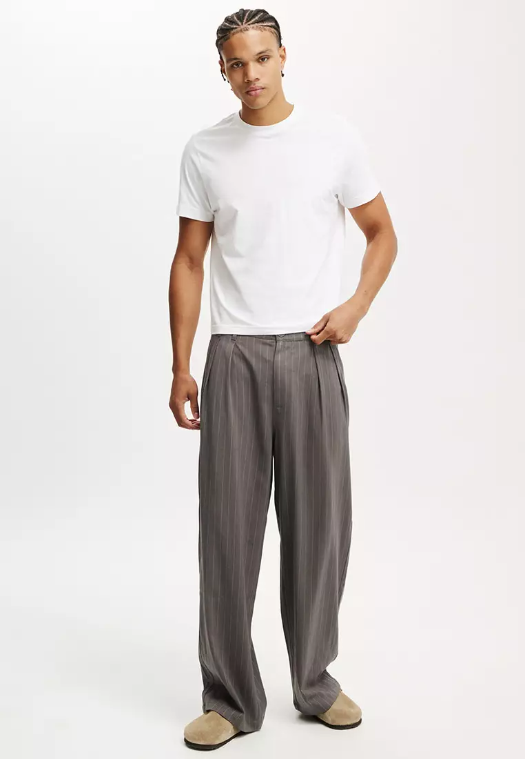 Super Baggy Pleated Pants
