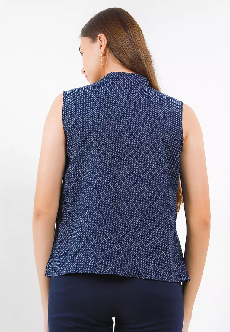 Sophistix Acacia Blouse In Navy Print