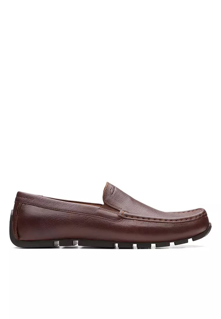 Discount on Clarks  shoes - SKU: Oswick Plain Loafers Dark Tan