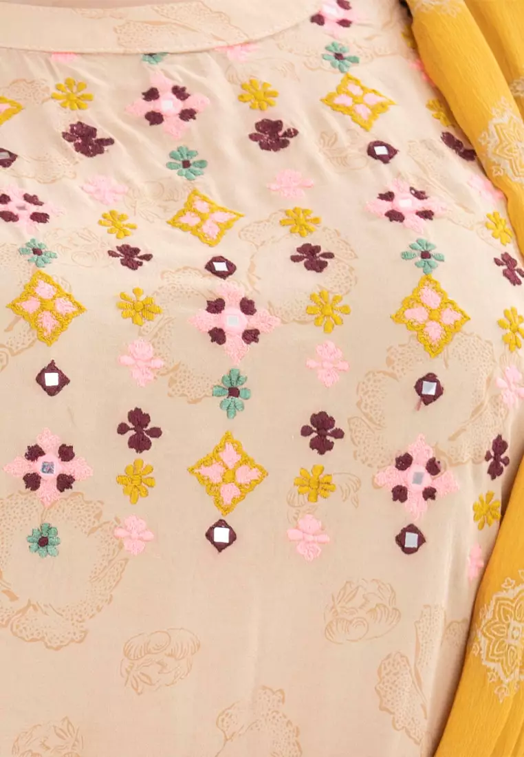 Le Reve 手工制作的镜子装饰 Salwar Kameez