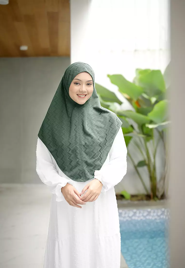Bergo Instan Sheera 3 Tone Hijab Knit - Emerald Green