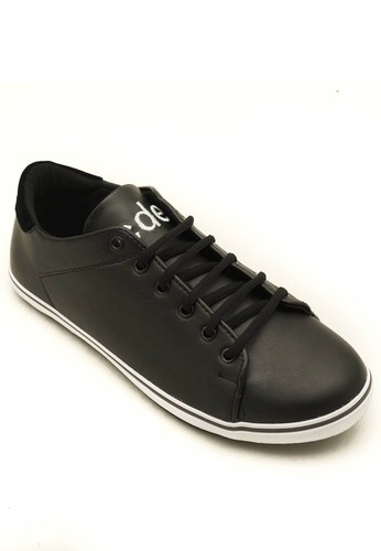 Clean Cut '89 Men Sneakers Black with White Sole