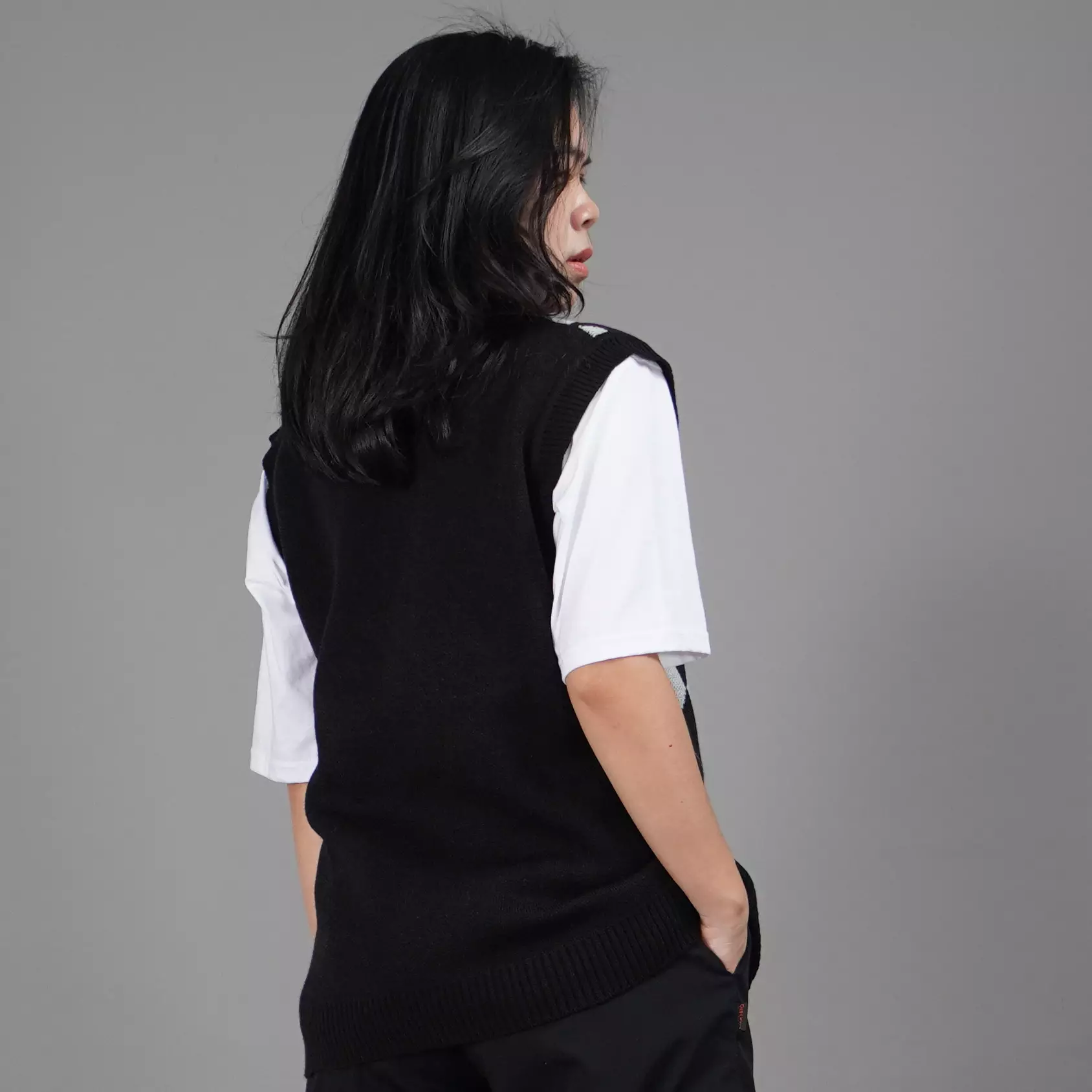 VEST WINDY Rompi Rajut Wanita Knit Vest Wanita - HITAM