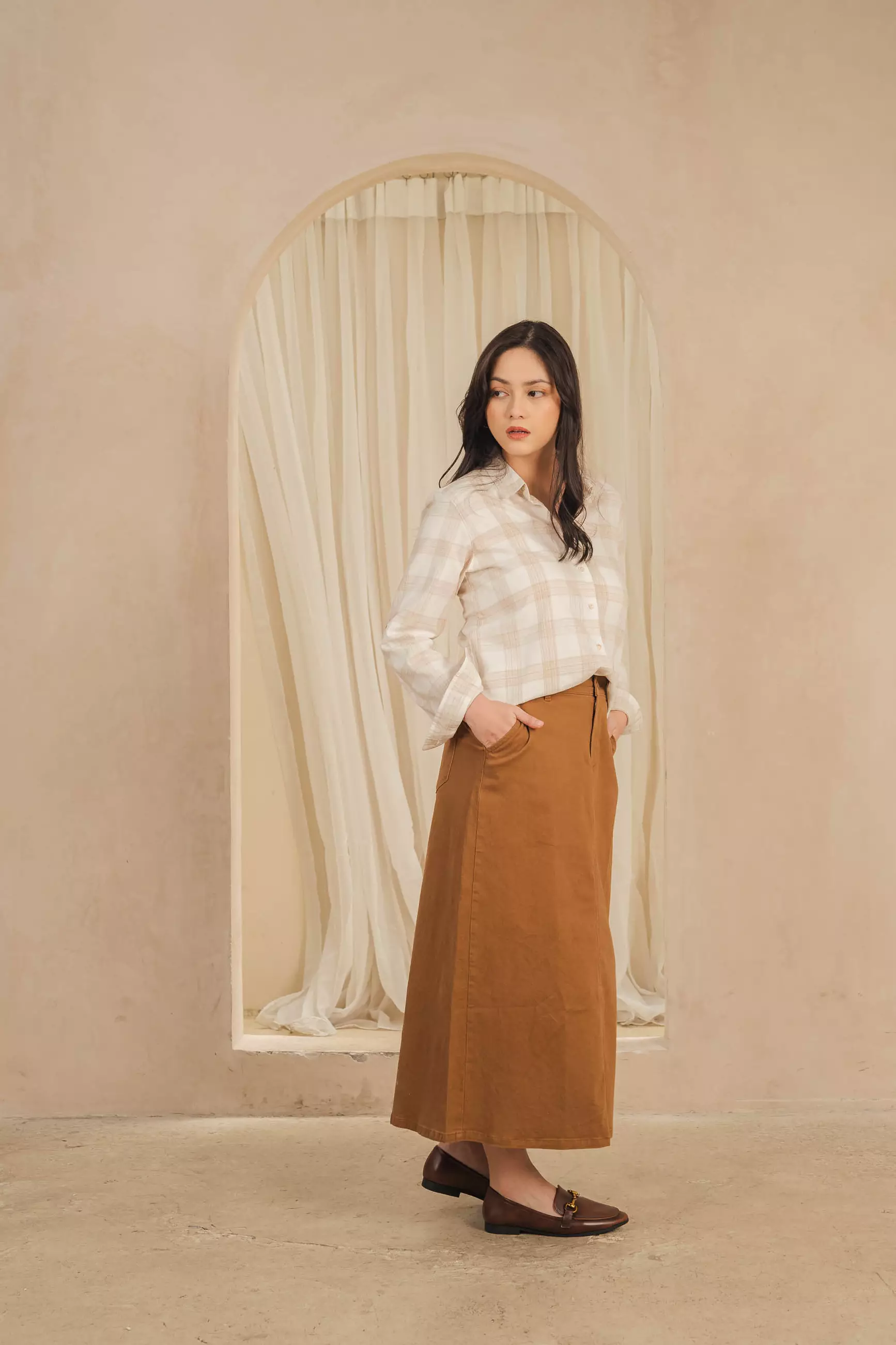 C2 Hovetz Khaki Kemeja Casual Wanita