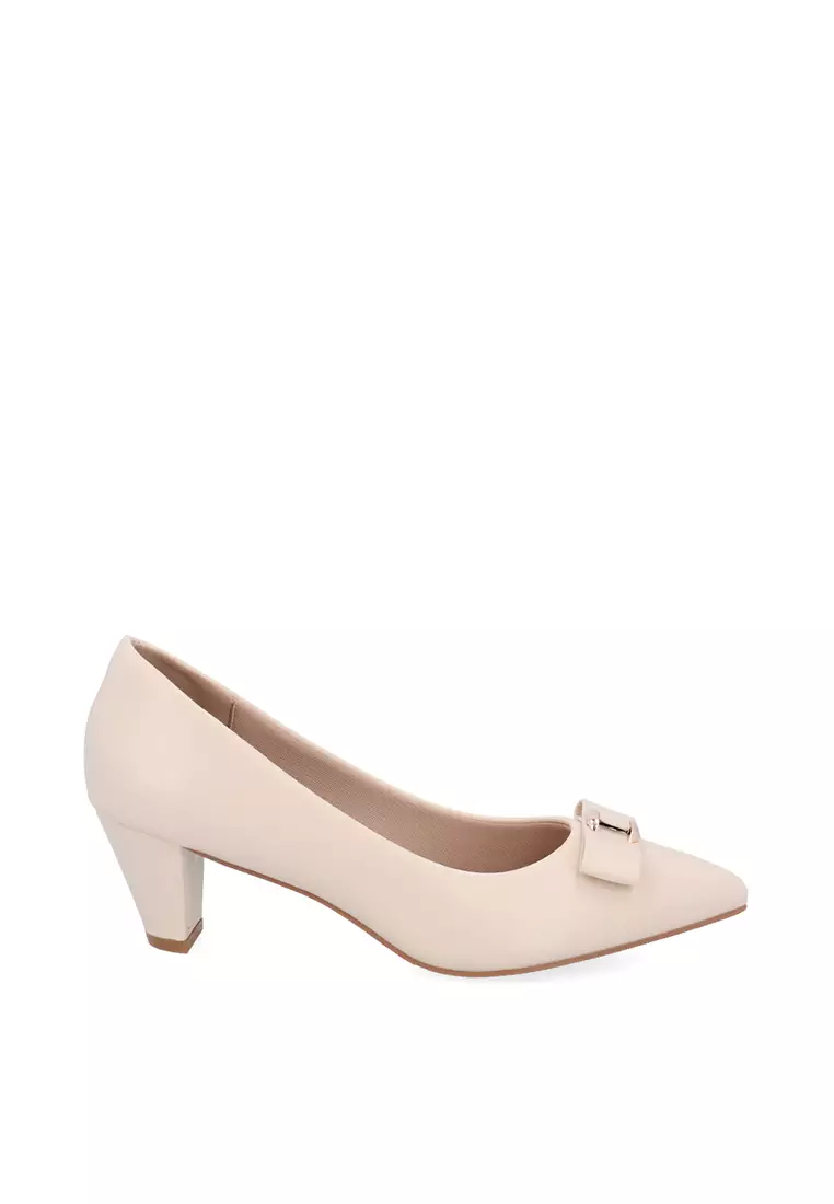 Discount on Carlo Rino  shoes - SKU: Nude Vella Pumps