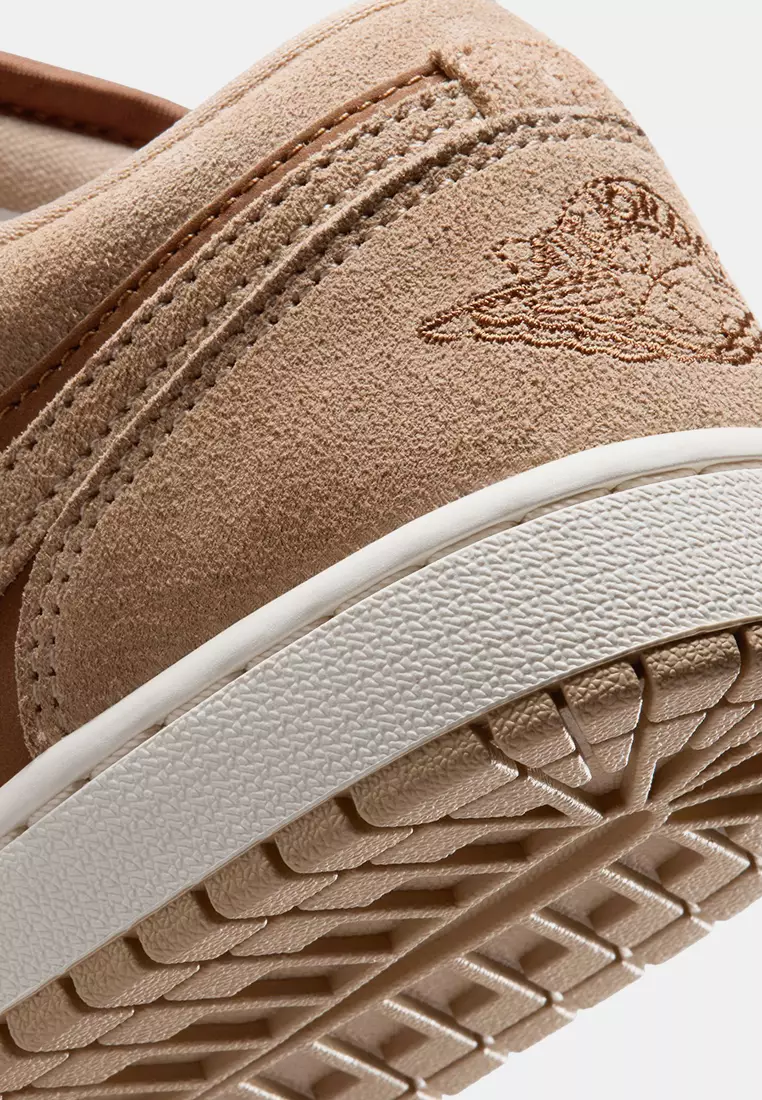 Air Jordan 1 Low Shoes