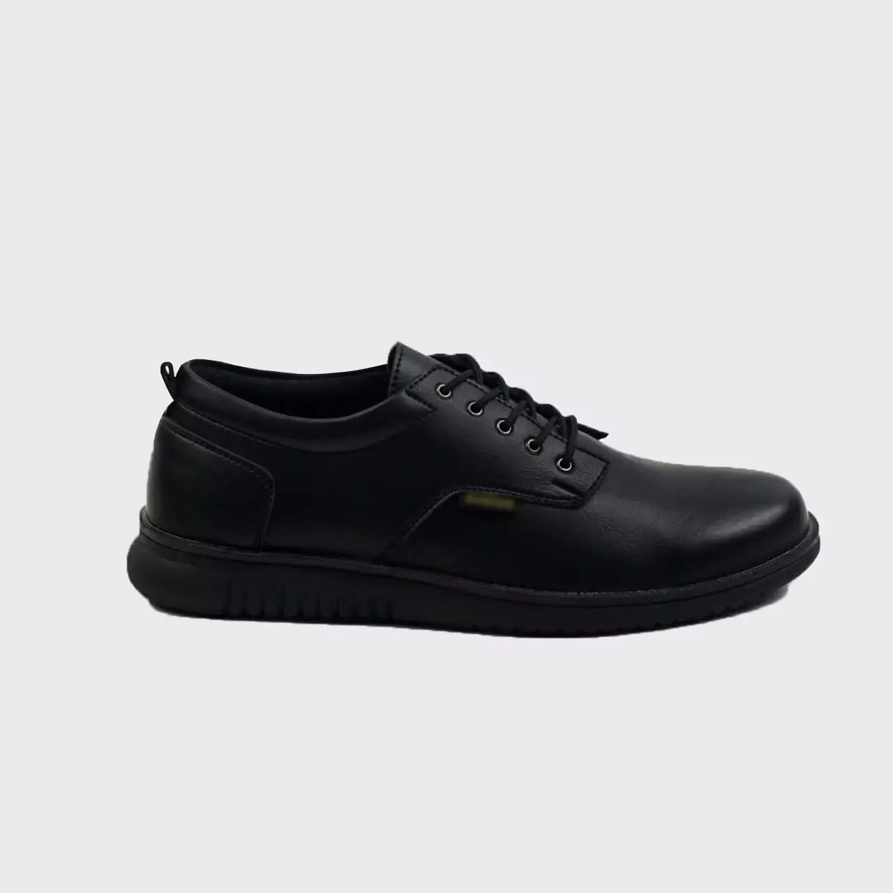 Sepatu Pria Sneakers Slip On Casual Hitam Semi Formal