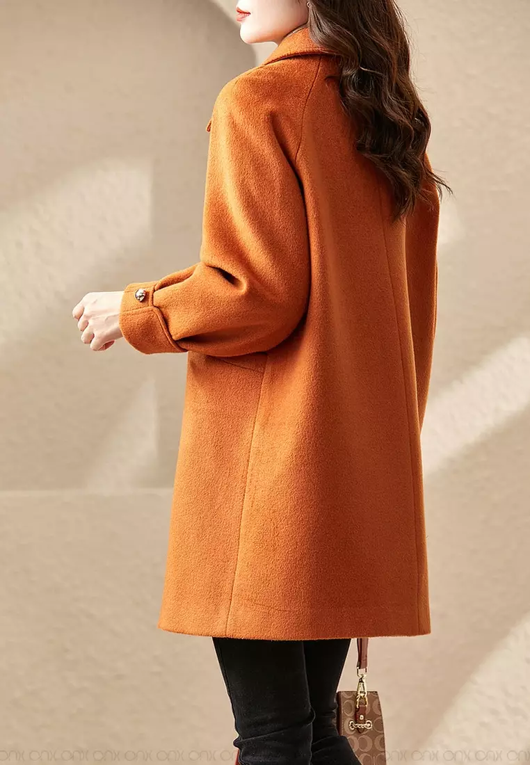 Elegant wool coat shop