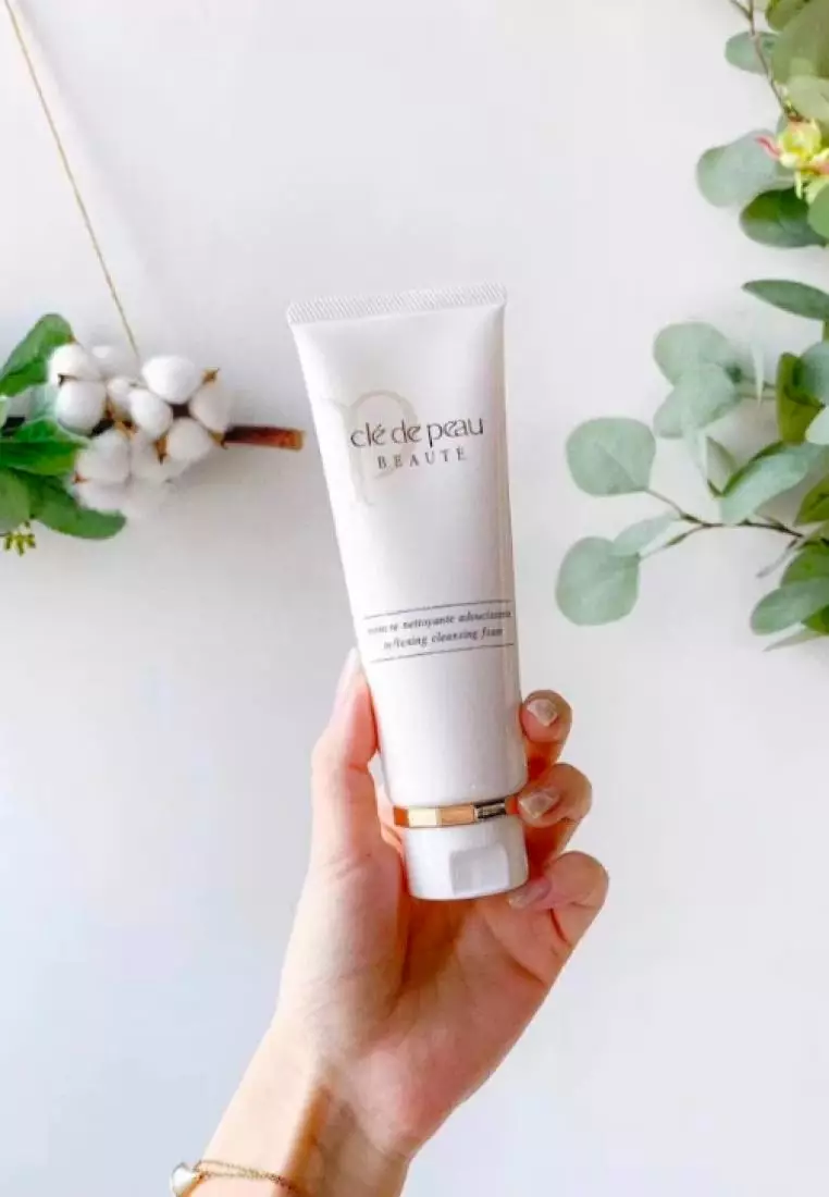 Buy Clé de Peau SOFTENING CLEANSING FOAM 125ML 2026 Online | ZALORA