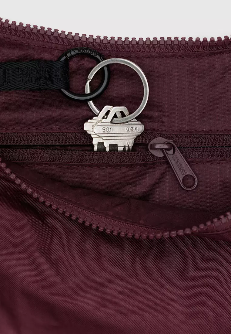 BAGGU - Medium Nylon Crescent Bag - Mahogany