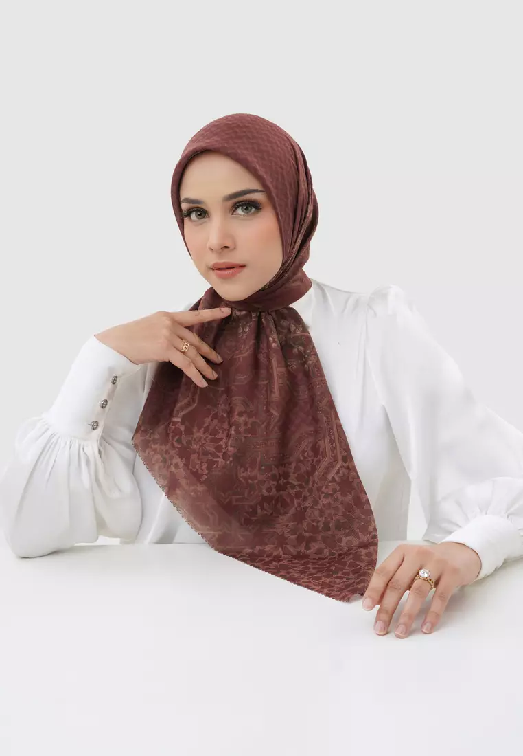 Haramain 2 Voile Square - Oud Red