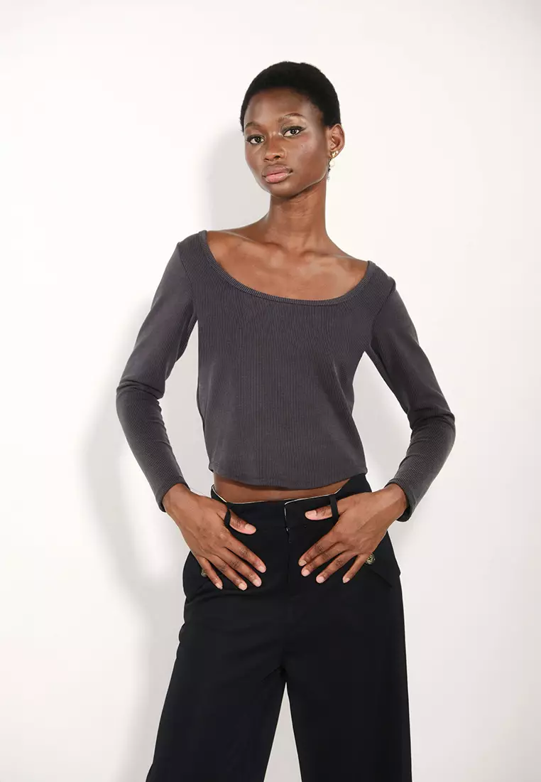 Archetype Essence Long Sleeve Top