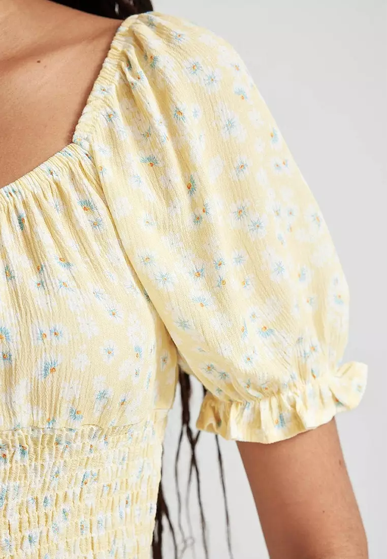 Viscose Fitted Crop Blouse