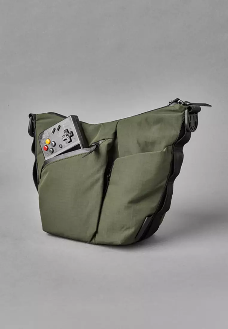 Alpaka Flow Satchel 2L Sling Bag - Axoflux Green