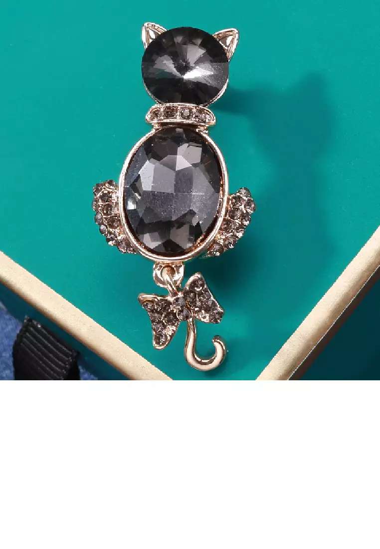 Gold hotsell cat brooch
