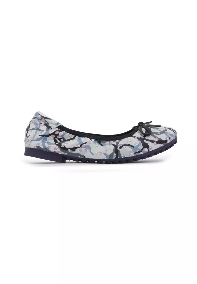 White cheap floral flats