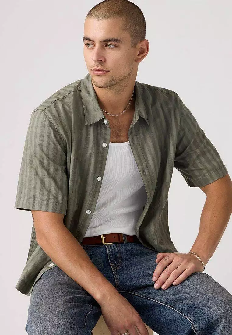 Levi's® Men's Short-Sleeve Lama Boxy Shirt 005GH-0002