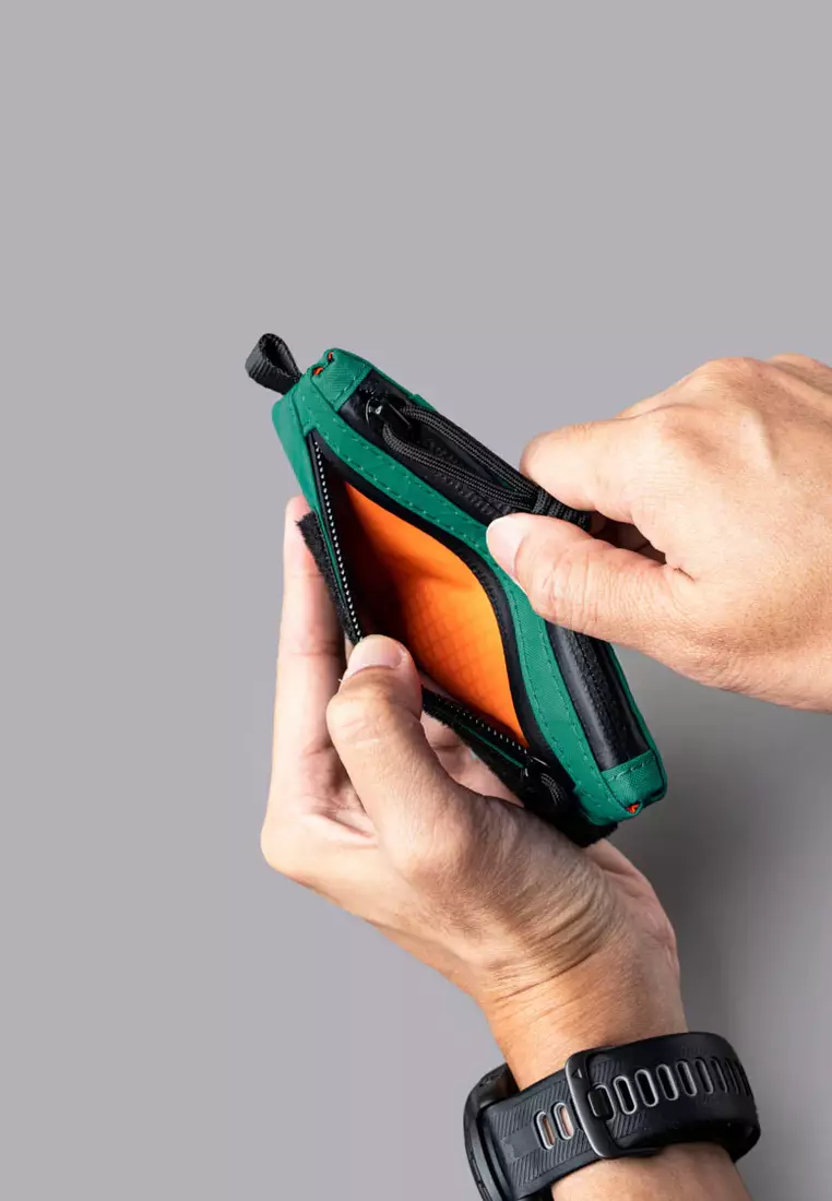 Alpaka Zip Pouch Pro Hook & Loop - Cadmium Green