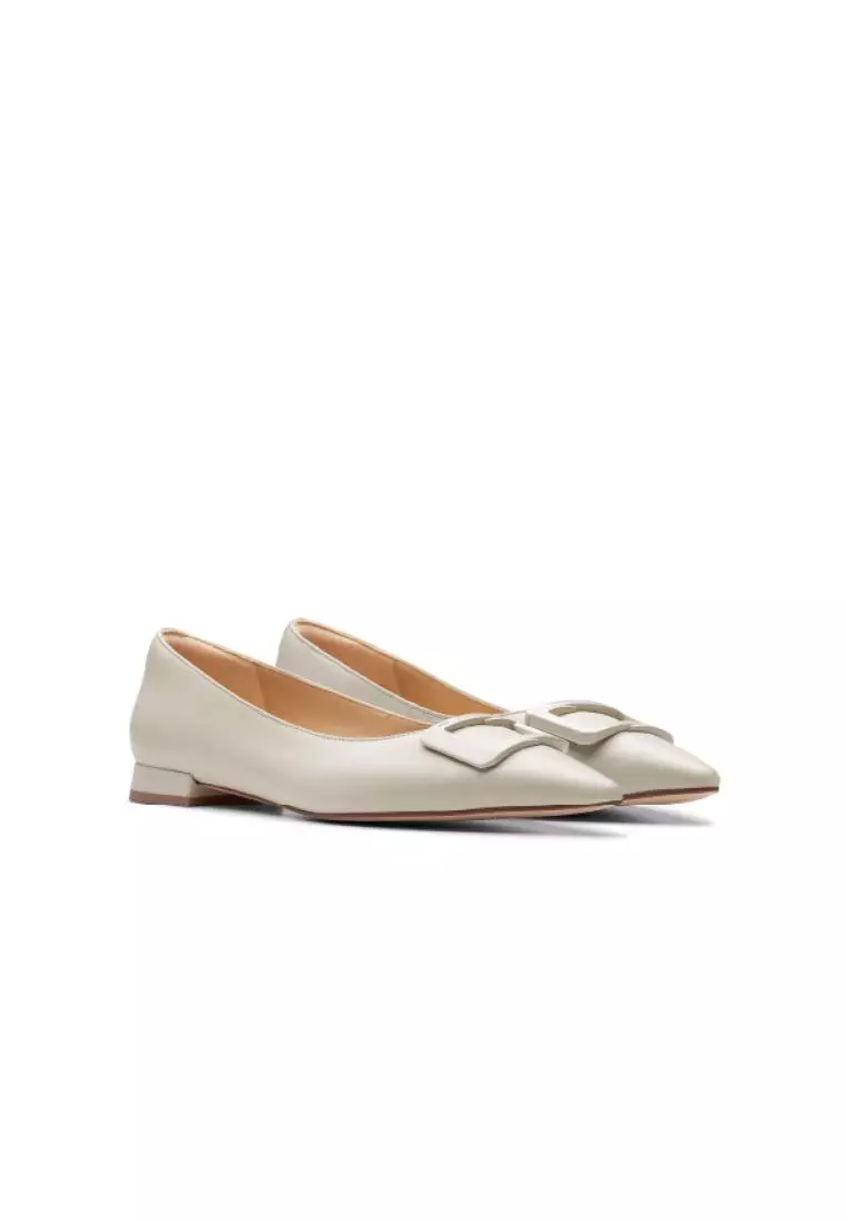 Buy Clarks CLARKS Sensa15 Lux Ivory Leather Women s Casual Shoes