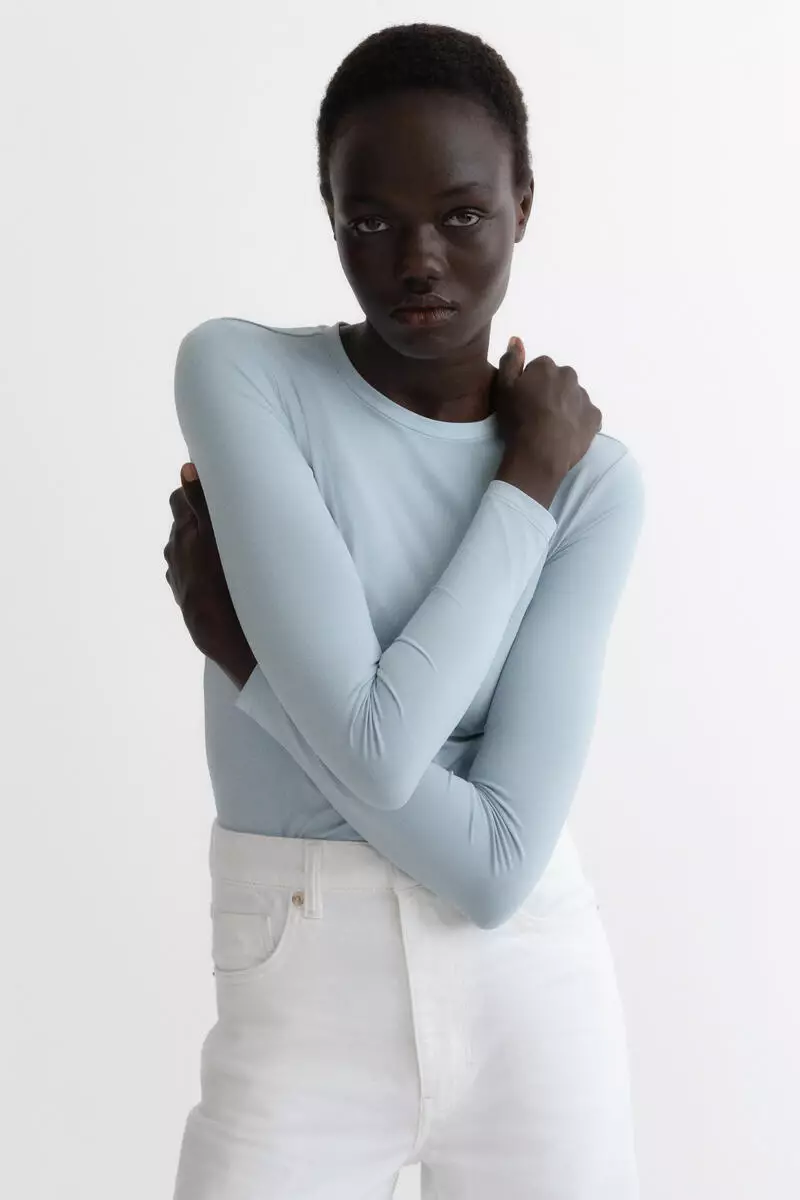 Long-sleeved microfibre top