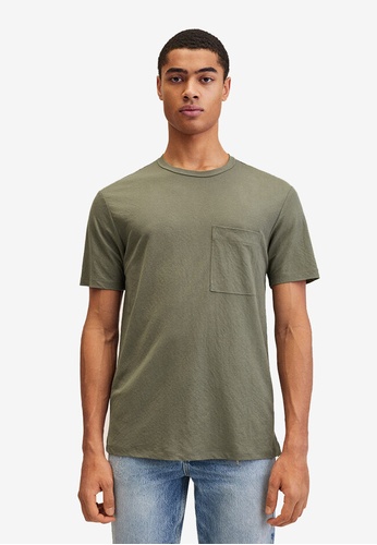 MANGO Man green Lightweight Pocket T-Shirt 7654EAAC0E5DDEGS_1