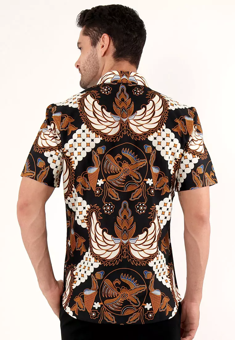 MAGINOT VARENA BLACKBatik Slim Fit Lengan Pendek